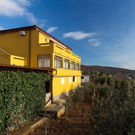 The Manzoni Family 2 Hotel Punat Bagian luar foto