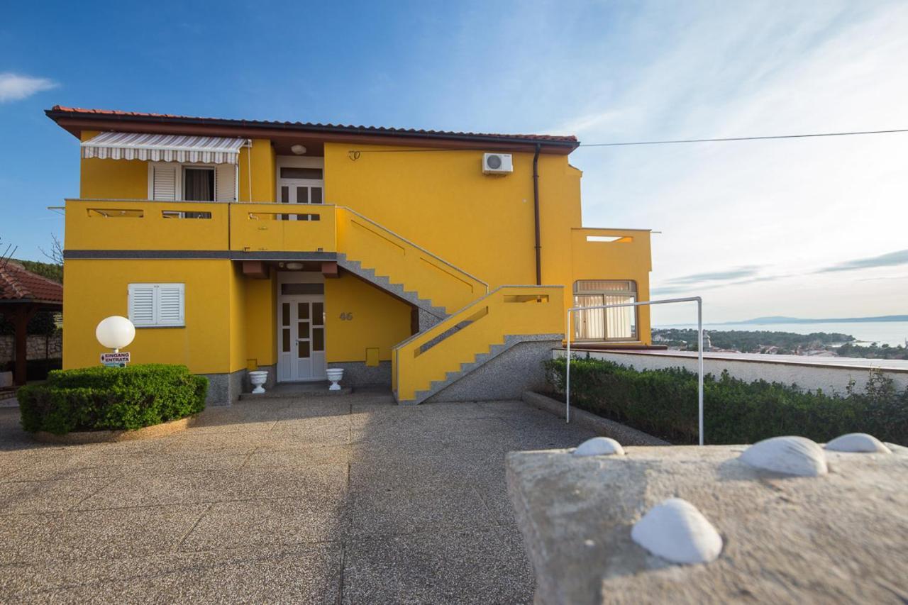 The Manzoni Family 2 Hotel Punat Bagian luar foto